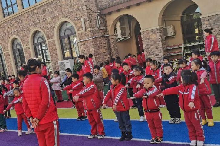 冬季暖日阳，早操比赛忙——冯特红河谷园区园操评比圆满结束