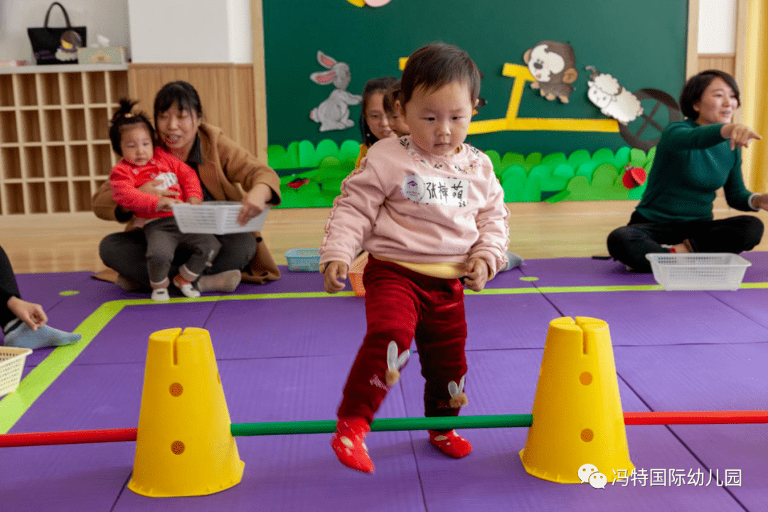 冯特西悦城幼儿园第一届明星宝宝大赛