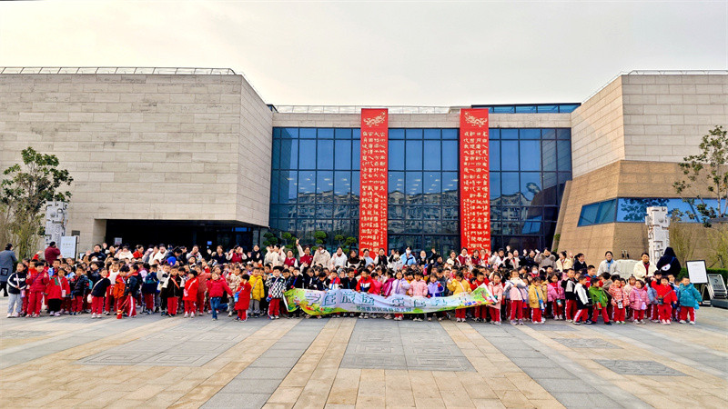 走进郑州商都遗址博物院，探寻历史之美-郑州高新区冯特幼儿园