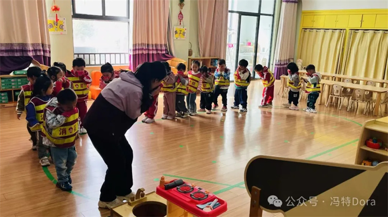 郑州高新区冯特幼儿园消防应急演练
