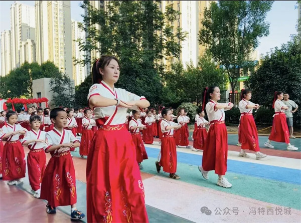 冯特西悦城幼儿园“开笔启智·礼润童心”毕业盛典