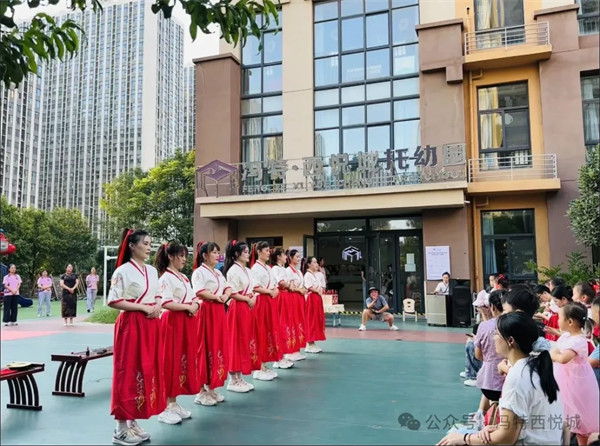 冯特西悦城幼儿园“开笔启智·礼润童心”毕业盛典