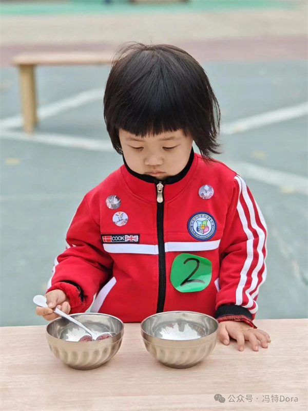 高新区冯特幼儿园-自理小能手，快乐显身手